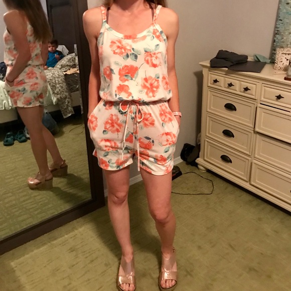 LAST ONE White/Pink Floral Romper - Picture 4 of 4